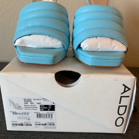 Aldo Sky Blue Heels - Picture 1 of 5